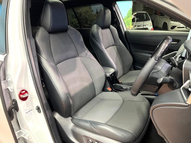 �y�n�[�t���U�[�V�[�g�z�������ƍ���S�n�𗼗������l�C�̃V�[�g���w�ʁE���ʂ̃t�@�u���b�N�f�ނ́A�ʋC���̗ǂ��⊊��ɂ����ɗD��Ă��܂��B�C���╞���ɍ��E���ꂸ���K�ɂ���肢�������܂��B