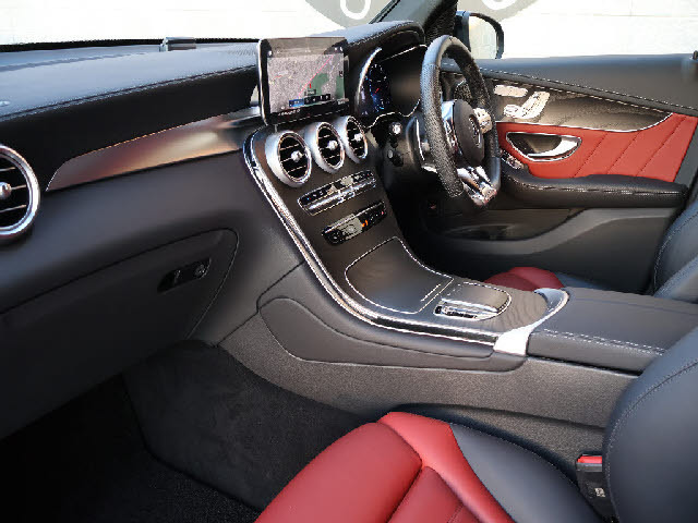 GLCクーペAMG GLC43 4マチック 4WD