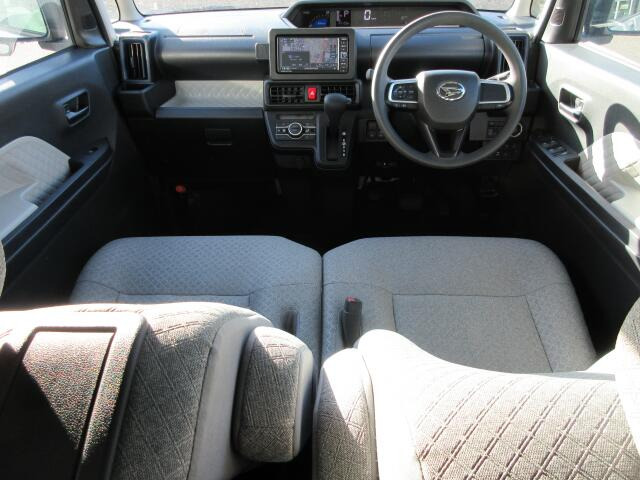 ���O���̐��|�E�{�f�B�R�[�e�B���O��CAR�N���[�j���O���Ǝ҂��{�H�������܂��̂ő�ϐ����B�I���b�N�X�����Ԃł݂͂Ȃ��܂ɉ��K�ȃh���C�u�����񑩁B