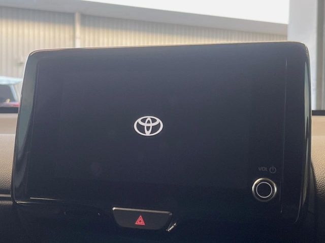 �y8�C���` �f�B�X�v���C�I�[�f�B�I�z���ʂ̃f�B�X�v���C��AppleCarPlay��AndroidAuto�����p�\�B�傫�ȉ�ʂŃX�}�z�i�r�A�v���������p���������܂���