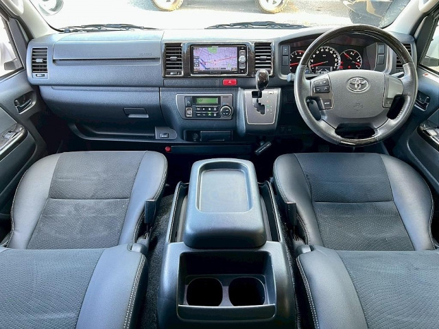 ハイエースバン2.8 スーパーGL ダークプライム ロング ディーゼル