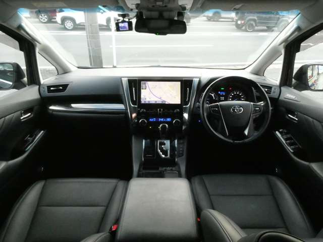 �i�����ꂽ�C���p�l����́A�X�^�C���b�V�������쐫�⎋�F���ɂ��D��A�O���̂��Ȃ��f�U�C���ɂȂ��Ă���܂�!