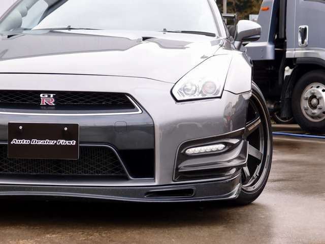 �J�X�^����p500���~�ȏ�!XN��NOS�L�b�g�𑕒������J�X�^��GTR�̓���!���O���S�ĂɎ�������A�I�[�f�B�I�͐��E�I�ɗL���ȃ��[�J�[�l�œ���BRAYS��TE37�AHKS�ԍ����ȂǊ󏭉��l�̍������