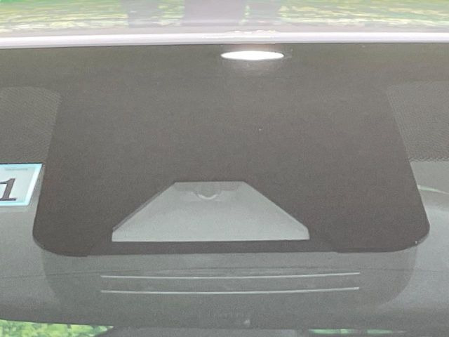 �y�g���^�Z�[�t�e�B�Z���X�z���s���ɑO���̎ԗ�����F�����A�Փ˂������Ȏ��͌x��ƃu���[�L�ŏՓˉ���Ɣ�Q�y�����A�V�X�g�B�����S�Ƀh���C�u�����y���݂��������܂��B