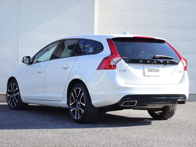 �V�i�����o�b�e���[�̓h�C�c��VARTA(�o���^)���g�p���܂��B���B�Ԃ̏����i�ɍ̗p����鍂�i���o�b�e���[�ł��B