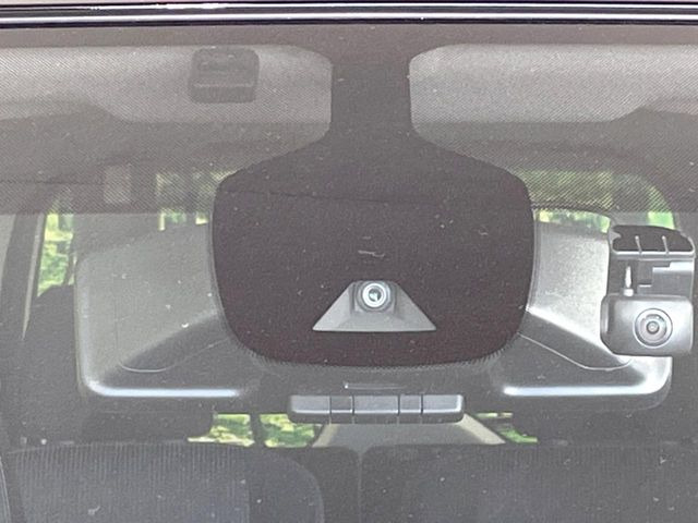 �y�C���e���W�F���g�G�}�[�W�F���V�[�u���[�L�z�t�����g�J�����őO���̎ԗ�����s�҂����m�B�Փ˂������Ȏ��͏Փ˔�Q�y���u���[�L���쓮�A�Փˉ�����T�|�[�g�B�����S�Ƀh���C�u�����y���݂��������܂��B