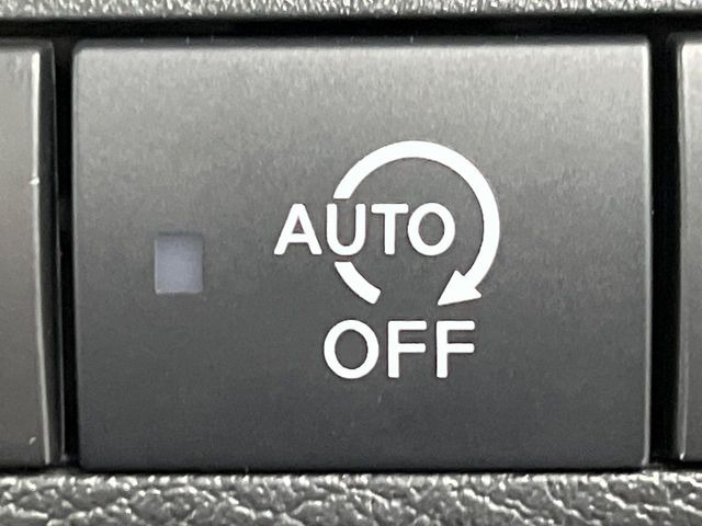 �y�A�C�h�����O�X�g�b�v�z�ԐM����a�؂Œ�Ԃ����ۂɃG���W�����~���A���ʂȔR���̏����}���܂��B�R��������ی�ɂȂ���@�\��G���W���̓u���[�L�𗣂��΍Ďn�����܂��B