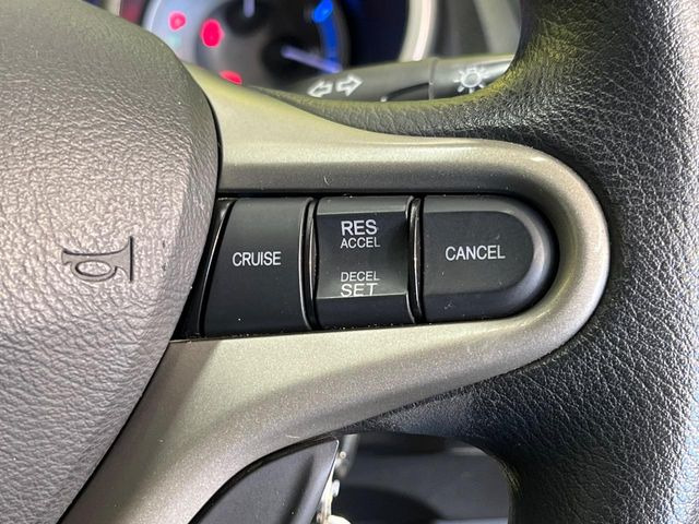 �y�N���[�Y�R���g���[���z�������H�����N���N���s�B�A�N�Z���𗣂��Ă���葬�x�ő��s���ł��A�������^�]���̕��S���y��!�����E�������ȒP�ȃX�C�b�`����Œ����ł��܂��B