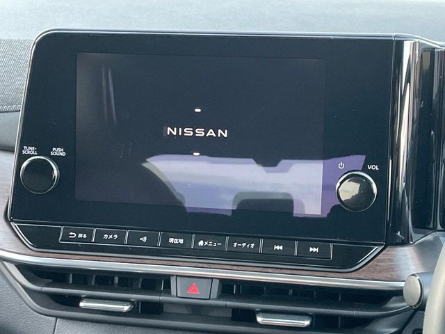 �y���[�J�[�����i�r�z�C���e���A�ɗn�����ރX�^�C���b�V���ȁu��p�݌v�v���[�J�[�i�r�𑕔��􎋔F���⑀�쐫�ȂǊ�{���\�ɂ��D��A���㎿�ȃJ�[���C�t�����y���݂��������܂��B