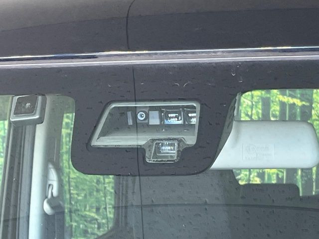 �y�X�Y�L �Z�[�t�e�B�T�|�[�g�z���s���ɑO���̎ԗ�����F�����A�Փ˂������Ȏ��͌x��ƃu���[�L�ŏՓˉ���Ɣ�Q�y�����A�V�X�g�B�����S�Ƀh���C�u�����y���݂��������܂��B