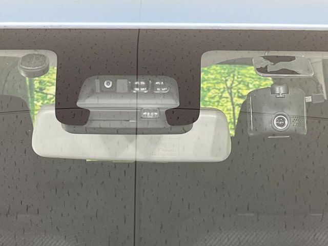 �y�X�Y�L �Z�[�t�e�B�T�|�[�g�z���s���ɑO���̎ԗ�����F�����A�Փ˂������Ȏ��͌x��ƃu���[�L�ŏՓˉ���Ɣ�Q�y�����A�V�X�g�B�����S�Ƀh���C�u�����y���݂��������܂��B