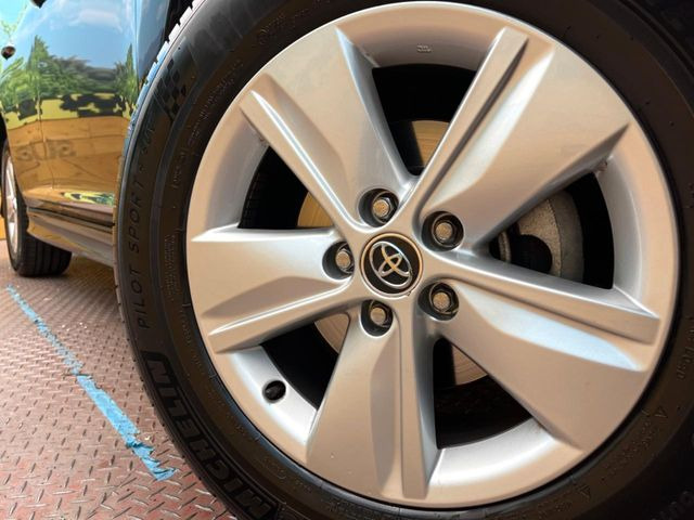 �y����17�C���`�A���~�z�C�[���z�O�ςɃ}�b�`���������A���~�z�C�[���𑕒����Ă���܂��B�e��ЊO�A���~�z�C�[����A�X�^�b�h���X�^�C�����戵�����Ă���܂��B���񂲑��k����������