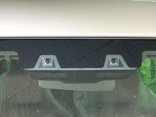 �y�z���_�Z���V���O�z���s���ɑO���̎ԗ�����F�����A�Փ˂������Ȏ��͌x��ƃu���[�L�ŏՓˉ���Ɣ�Q�y�����A�V�X�g�B�����S�Ƀh���C�u�����y���݂��������܂��B