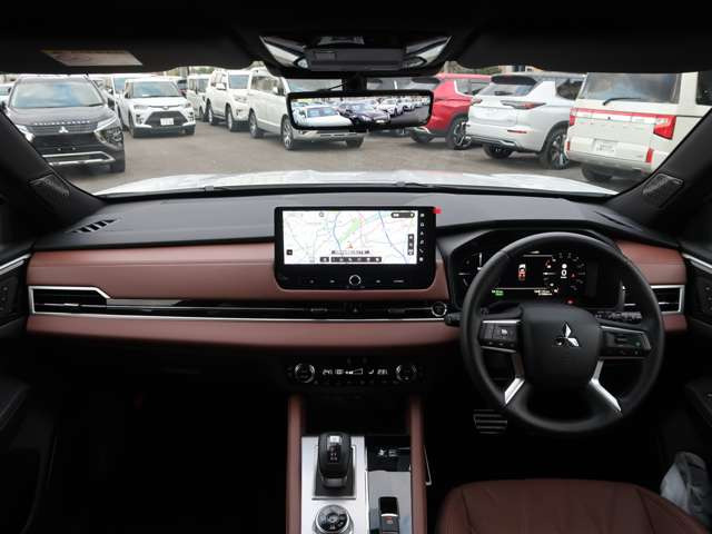 アウトランダーPHEV 2.4 P エグゼクティブ パッケージ 4WD