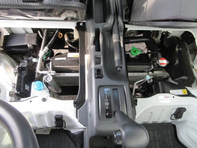 �G���W�����[�����Y��Ɏd�オ���Ă���܂��B �c�Ǝ��Ԃ�10���`18���܂ŁA���T���j������x���ƂȂ��Ă���܂��B���₢���킹���X�^�b�t�ꓯ�A���҂����Ă���܂���