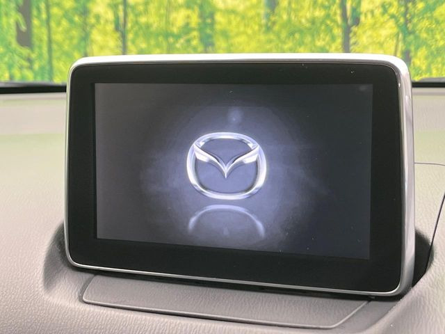 �y�}�c�_�R�l�N�g�i�r�z�ԓ��̕��͋C�Ƀ}�b�`������̌^�^�C�v�̃i�r�B�e����q�ݒ��Bluetooth�Đ����A�l�X�ȋ@�\���y���߂܂��B�����I�ȃ_�C�������삪�\�ŁA�g��������ǍD�ł��B