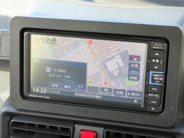 ���݂ł͕K���i�̃i�r����������Ă��܂��B�s�������ꏊ�ւ̈ē������Ă����̂ŁA���ɖ��킸�h���C�u���ł��܂��B