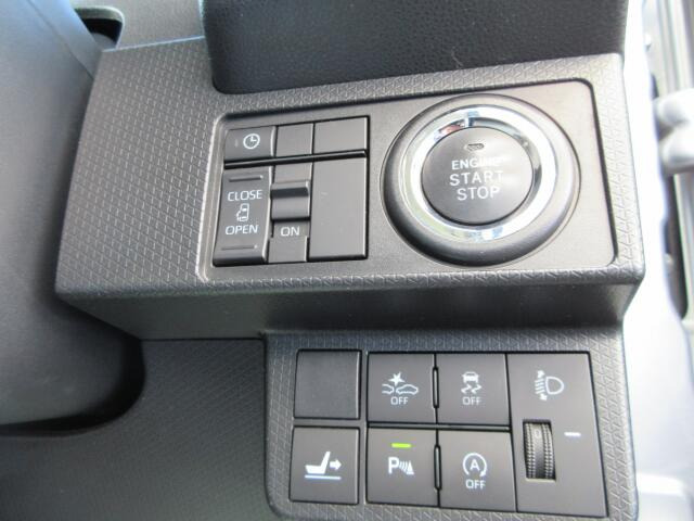 �e��X�C�b�`�t���ł��B�b��̃X�}�[�g�A�V�X�g���ځB���S�^�]�̋��������ł���