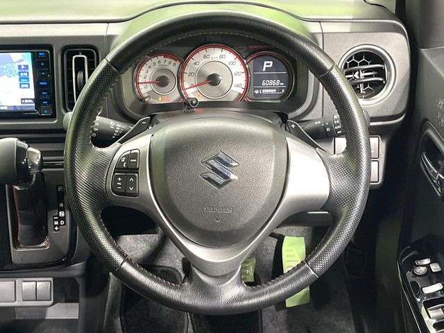 �y�����v�����X�e�A�����O�z�㎿�Ȋv���g�p���邱�ƂŁA��ɂ����������݂ƂĂ��^�]���₷���n���h���ł���