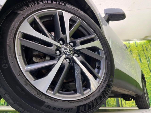 �y����18�C���`�A���~�z�C�[���z�O�ςɃ}�b�`���������A���~�z�C�[���𑕒����Ă���܂��B�e��ЊO�A���~�z�C�[����A�X�^�b�h���X�^�C�����戵�����Ă���܂��B���񂲑��k����������