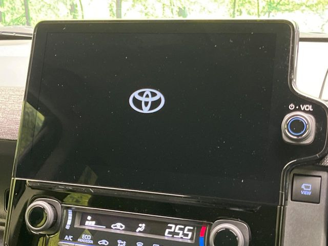 �y10.5�C���` �f�B�X�v���C�I�[�f�B�I�z���ʂ̃f�B�X�v���C��AppleCarPlay��AndroidAuto�����p�\�B�傫�ȉ�ʂŃX�}�z�i�r�A�v���������p���������܂���