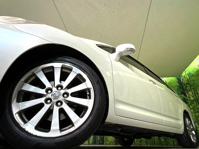 �y����18�C���`�A���~�z�C�[���z�O�ςɃ}�b�`���������A���~�z�C�[���𑕒����Ă���܂��B�e��ЊO�A���~�z�C�[����A�X�^�b�h���X�^�C�����戵�����Ă���܂��B���񂲑��k����������