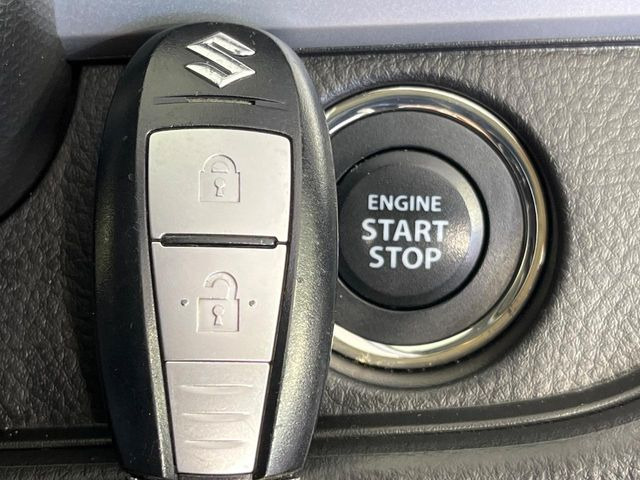 �y�L�[���X�X�^�[�g�V�X�e���z�J�o����|�P�b�g�ɓ��ꂽ�܂܂ł��h�A�̎{���E�������\�ȃX�}�[�g�L�[�𑕔��B�G���W���̃I���E�I�t�����J�M�����o���K�v����������Ƃ��Ă��֗��ł���