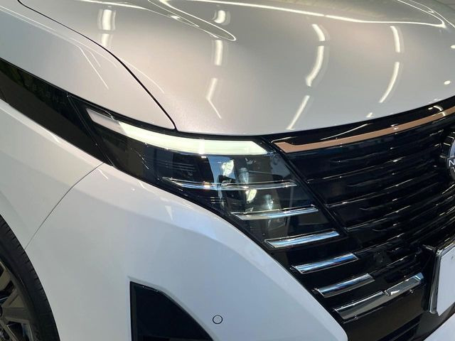 �yLED�w�b�h���C�g�z���V����ԑ��s�����ǍD�Ȏ��E���m�ۂ����S���ĉ^�]�ł��鍂�P�xLED�w�b�h���C�g�𑕔�!�_�����x�������A����d�͂��}�����Ă��܂��B