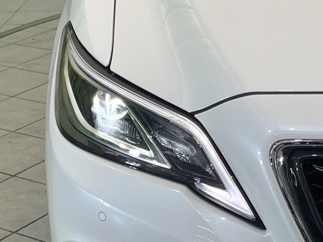 �yLED�w�b�h���C�g�z���V����ԑ��s�����ǍD�Ȏ��E���m�ۂ����S���ĉ^�]�ł��鍂�P�xLED�w�b�h���C�g�𑕔�!�_�����x�������A����d�͂��}�����Ă��܂��B