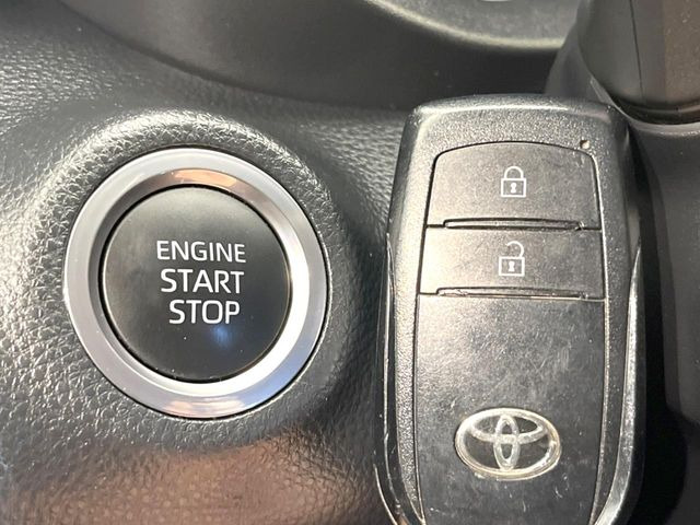 �y�X�}�[�g�L�[�z�J�o����|�P�b�g�ɓ��ꂽ�܂܂ł��h�A�̎{���E�������\�ȃX�}�[�g�L�[�𑕔��B�G���W���̃I���E�I�t�����J�M�����o���K�v����������Ƃ��Ă��֗��ł���