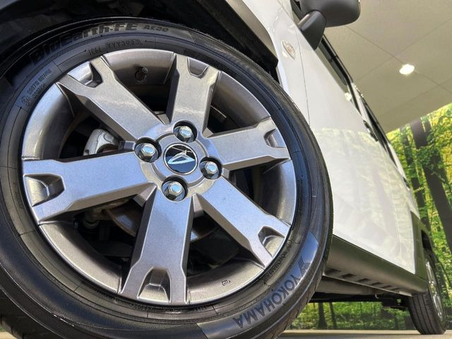 �y����15�C���`�A���~�z�C�[���z�O�ςɃ}�b�`���������A���~�z�C�[���𑕒����Ă���܂��B�e��ЊO�A���~�z�C�[����A�X�^�b�h���X�^�C�����戵�����Ă���܂��B���񂲑��k����������