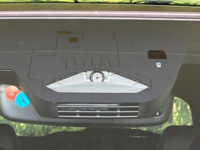 �y�v���N���b�V���Z�[�t�e�B�z�O���̎ԗ��������m���A�Փ˂������Ȏ��͌x��Œ��ӂ𑣂��A�u���[�L�𓥂ޗ͂��T�|�[�g�B�u���[�L�𓥂߂Ȃ������ꍇ�͏Փ˔�Q�y���u���[�L���쓮�A�Փˉ�����T�|�[�g���܂��B