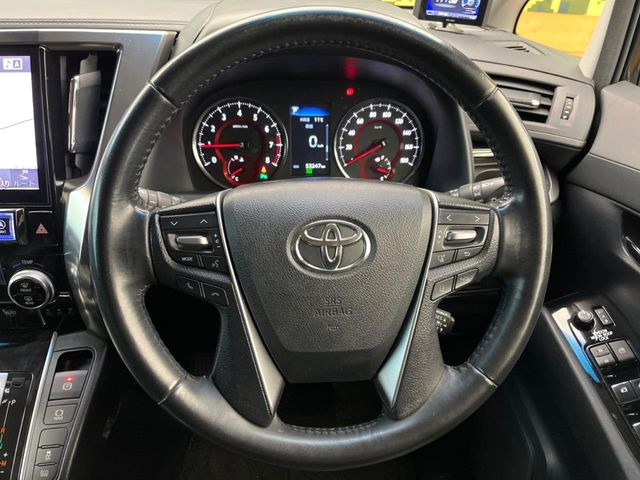 �y�����v�����X�e�A�����O�z�㎿�Ȋv���g�p���邱�ƂŁA��ɂ����������݂ƂĂ��^�]���₷���n���h���ł���