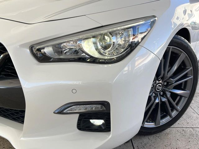 �yLED�w�b�h���C�g�z���V����ԑ��s�����ǍD�Ȏ��E���m�ۂ����S���ĉ^�]�ł��鍂�P�xLED�w�b�h���C�g�𑕔�!�_�����x�������A����d�͂��}�����Ă��܂��B