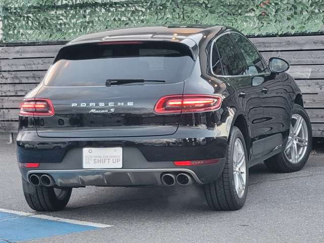 ���X�ł͂��q�l�̗���ɗ����čl�������ɁA1�l1�l�̂��q�l�ɑ΂��^���ɂ��Ή��������܂��B