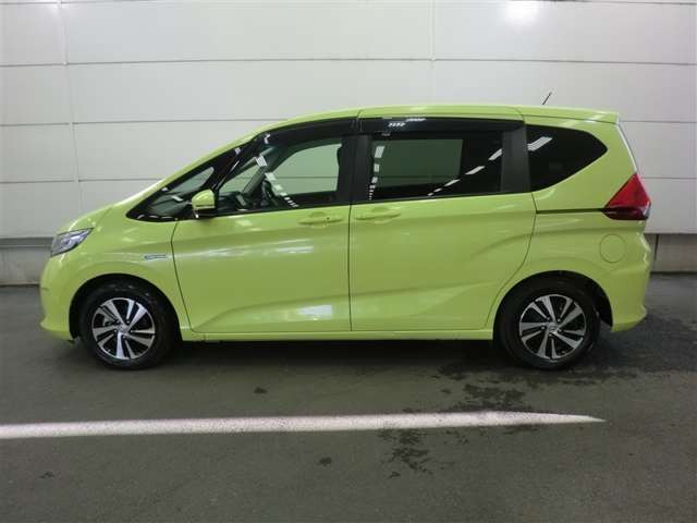 フリード1.5 ハイブリッド EX