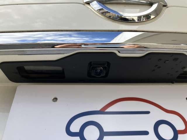 �o�b�N�J����!