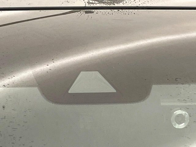 �y�g���^�Z�[�t�e�B�Z���X�z���s���ɑO���̎ԗ�����F�����A�Փ˂������Ȏ��͌x��ƃu���[�L�ŏՓˉ���Ɣ�Q�y�����A�V�X�g�B�����S�Ƀh���C�u�����y���݂��������܂��B