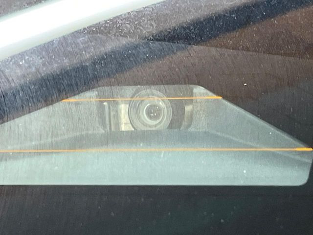 �y�g���^�Z�[�t�e�B�Z���X�z���s���ɑO���̎ԗ�����F�����A�Փ˂������Ȏ��͌x��ƃu���[�L�ŏՓˉ���Ɣ�Q�y�����A�V�X�g�B�����S�Ƀh���C�u�����y���݂��������܂��B