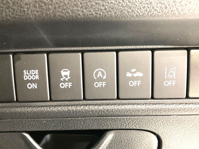 �y�X�Y�L �Z�[�t�e�B�T�|�[�g�z���s���ɑO���̎ԗ�����F�����A�Փ˂������Ȏ��͌x��ƃu���[�L�ŏՓˉ���Ɣ�Q�y�����A�V�X�g�B�����S�Ƀh���C�u�����y���݂��������܂��B