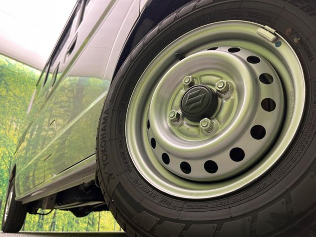 �y12�C���`�A���~�z�C�[���z�O�ςɃ}�b�`�����A���~�z�C�[���𑕒����Ă���܂��B�e��A���~�z�C�[����A�X�^�b�h���X�^�C�����戵�����Ă���܂��B���񂲑��k����������