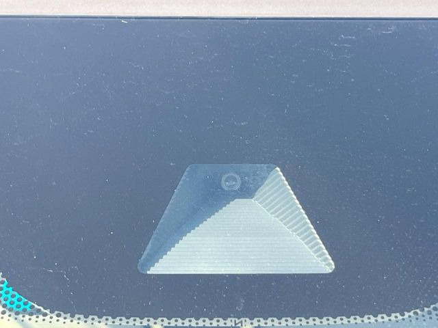 �y�z���_�Z���V���O�z���s���ɑO���̎ԗ�����F�����A�Փ˂������Ȏ��͌x��ƃu���[�L�ŏՓˉ���Ɣ�Q�y�����A�V�X�g�B�����S�Ƀh���C�u�����y���݂��������܂��B