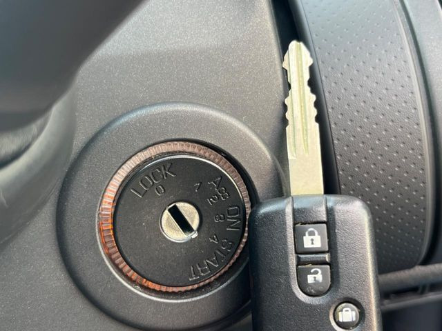 �y�L�[���X�z�������ꂽ�ꏊ����ł��{�^����Ńh�A�̊J���E�{�����ł���̂łƂ��Ă��֗�!�h�A�̌�������ɏ������邱�Ƃ�����܂����