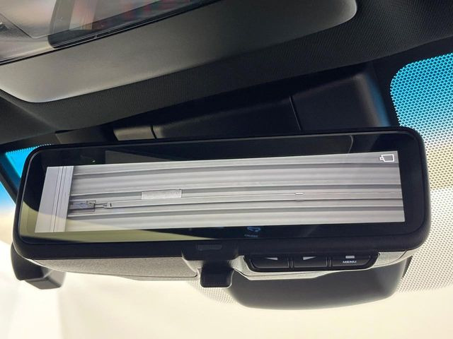 �y�f�W�^���C���i�[�~���[�z��Ȃ̑傫�ȉו��⓯��҂Ō�����m�F���Â炢���ł����S!�J�������B�e�����ԗ�����̉f�������[���~���[���ɕ\���B�N���A�Ȏ��E�ŏ󋵂̊m�F���\�ł�!