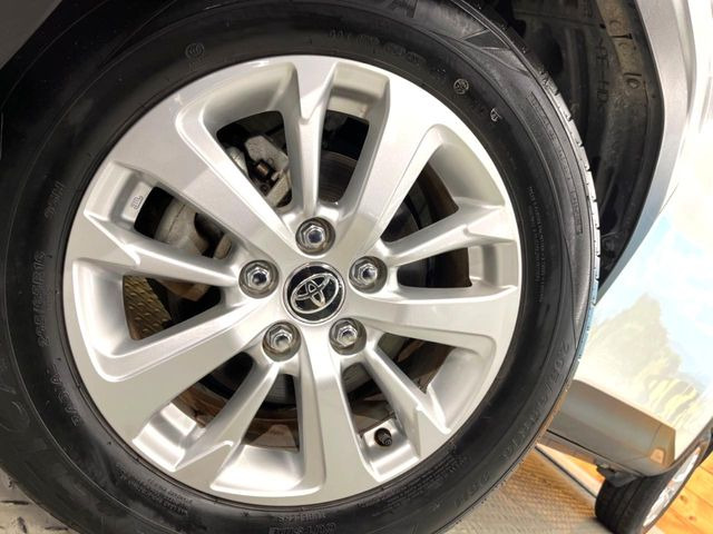 �y����16�C���`�A���~�z�C�[���z�O�ςɃ}�b�`���������A���~�z�C�[���𑕒����Ă���܂��B�e��ЊO�A���~�z�C�[����A�X�^�b�h���X�^�C�����戵�����Ă���܂��B���񂲑��k����������