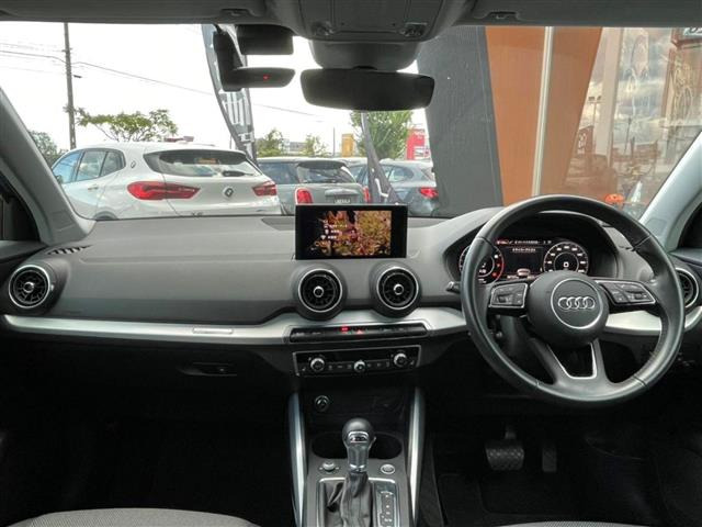 Q230 TFSI スポーツ