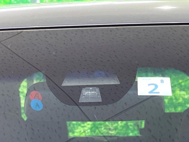 �y�V�e�B�u���[�L�A�N�e�B�u�V�X�e���z�ᑬ���s���ɑO���̎ԗ�����F�����A�Փ˂������Ȏ��͌x��ƃu���[�L�ŏՓˉ���Ɣ�Q�y�����A�V�X�g�B�����S�Ƀh���C�u�����y���݂��������܂��B