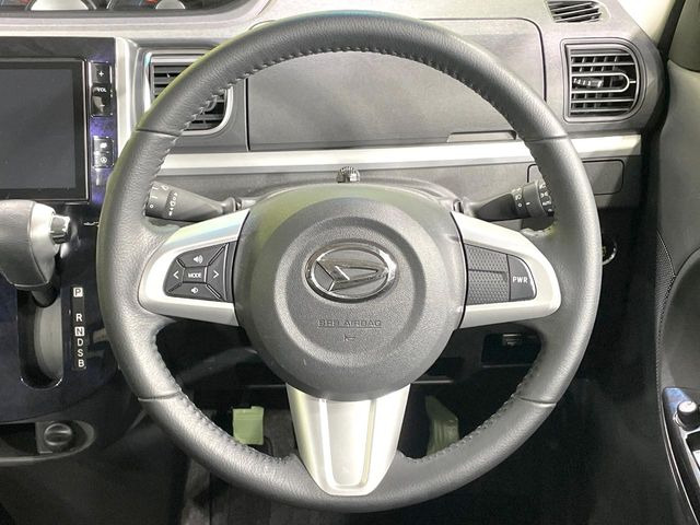 �y�����v�����X�e�A�����O�z�㎿�Ȋv���g�p���邱�ƂŁA��ɂ����������݂ƂĂ��^�]���₷���n���h���ł���