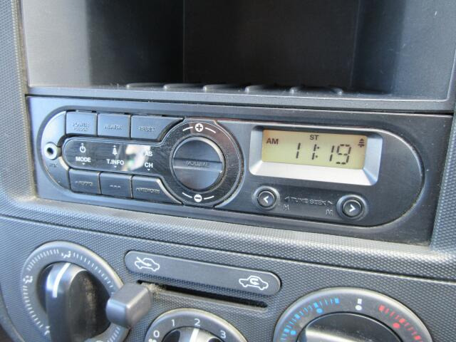 �I�[�f�B�I��AM�EFM���W�I���g���܂��B���K�h���C�u�̋��������ł�!