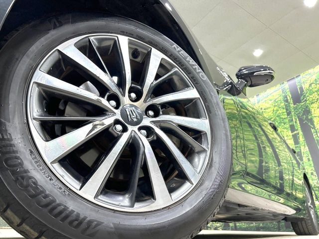 �y����17�C���`�A���~�z�C�[���z�O�ςɃ}�b�`���������A���~�z�C�[���𑕒����Ă���܂��B�e��ЊO�A���~�z�C�[����A�X�^�b�h���X�^�C�����戵�����Ă���܂��B���񂲑��k����������